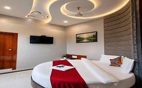 Glitz Hotels 7Even Hills- Nr International Airport Mumbai T2